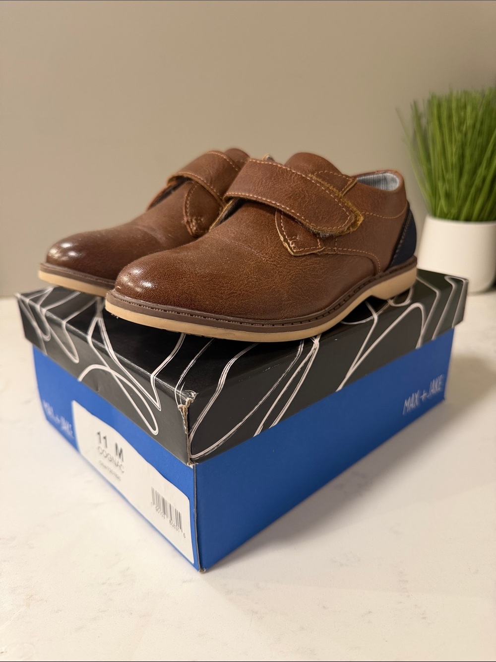 Classic Brown Kids Dress Shoes with Hook-and-Loop Closure